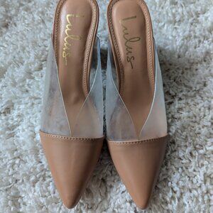 Lulu's tan pointed-toe pumps